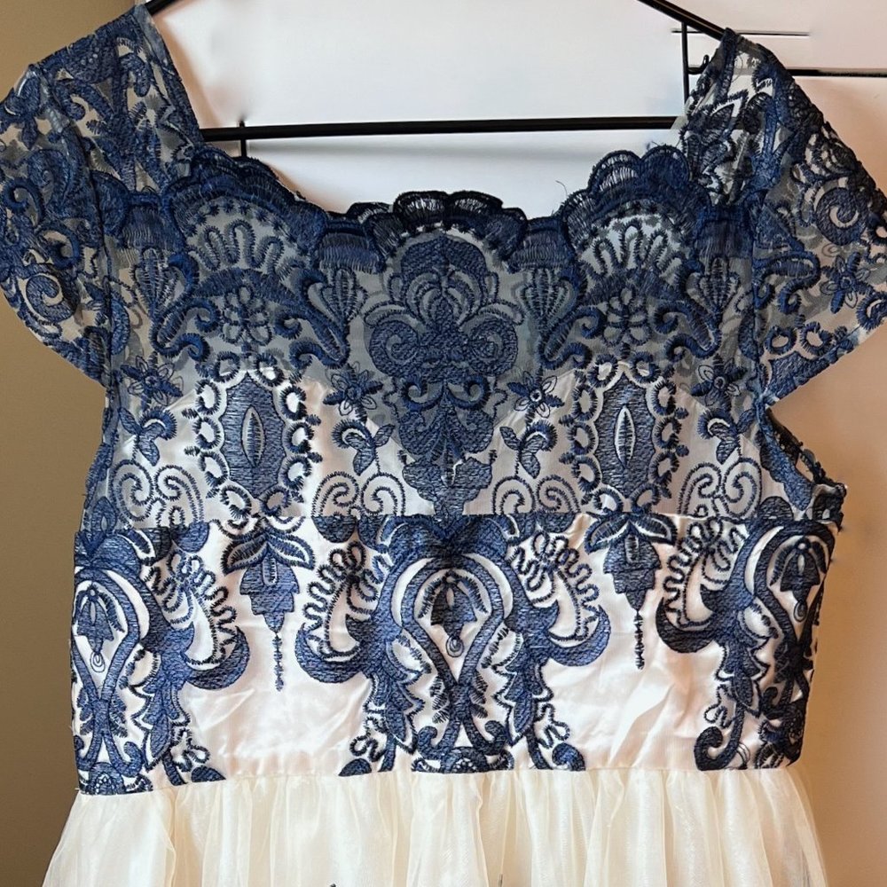 Chi Chi of London Formal Party Dress